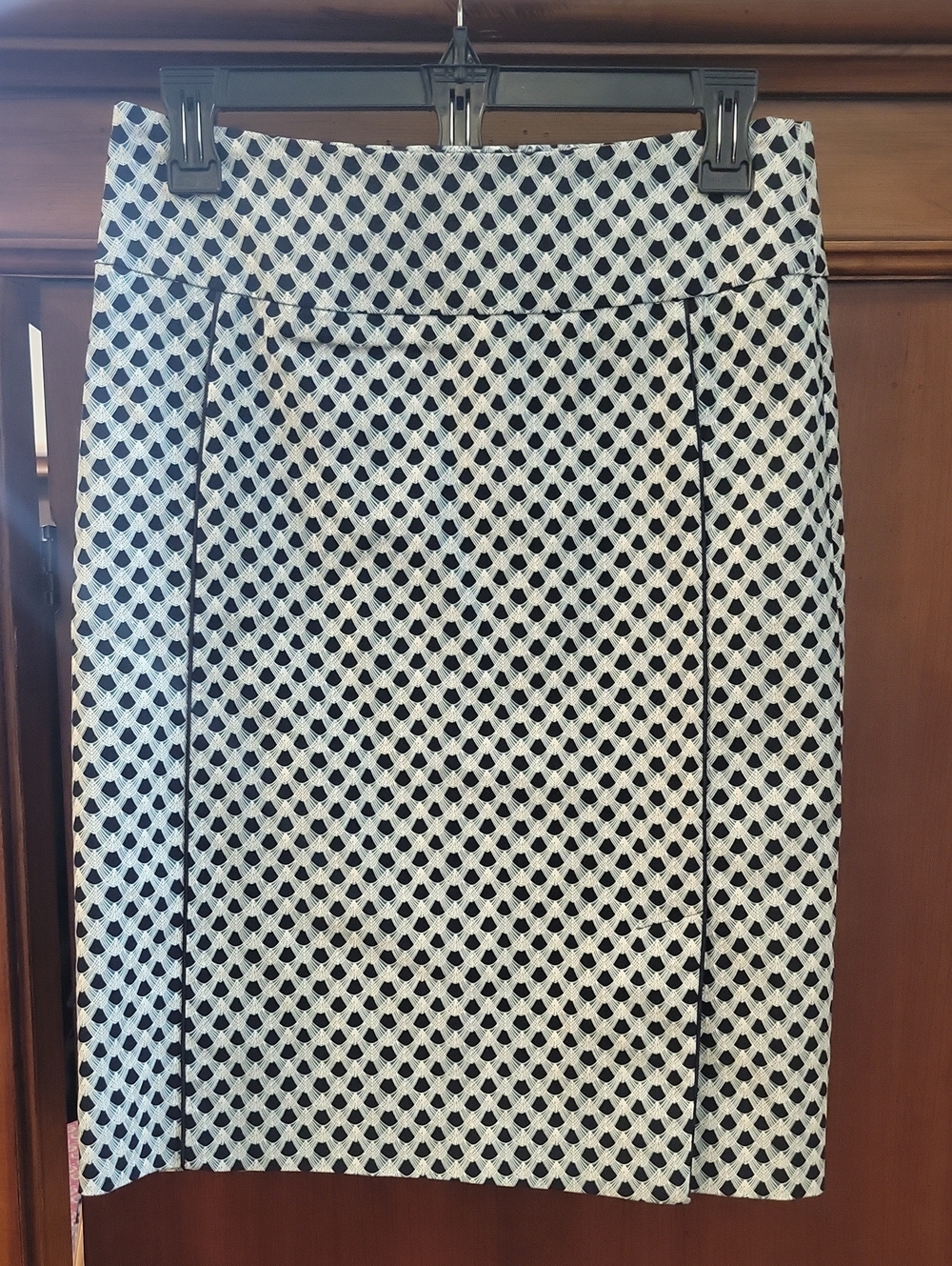 Margaret M | Geometric Print Pull On Pencil Skirt - Size Small - Office Church